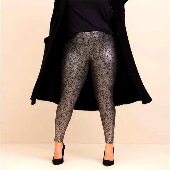 ❤️NWT VINTAGE TORRID LEGGING - SHINY FOIL CRACKLE PRINT GUNMETAL GRAY PLUS SIZE - Picture 1 of 12